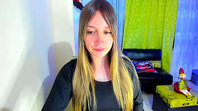 Snapshot of horny__molly_ chatting on December 2024 02:46:01 AM horny molly online show from December 2024 02:46:01 AM