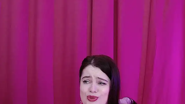 Snapshot of IVYDEAN chatting on November 2025 05:32:02 AM IVYDEAN online show from November 2025 05:32:02 AM