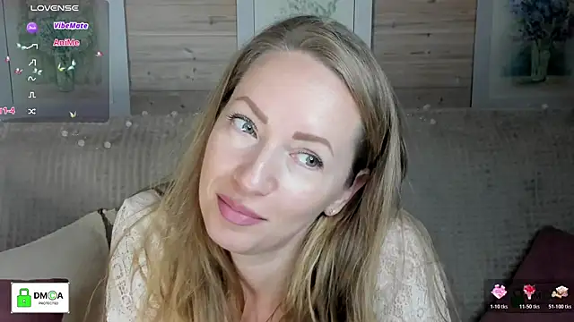 Queenymel online show from November 2025 01:00:02 PM