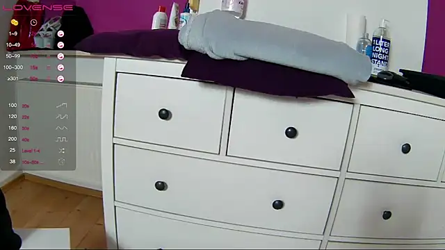 Latina daily online show from April 2026 06:10:01 PM