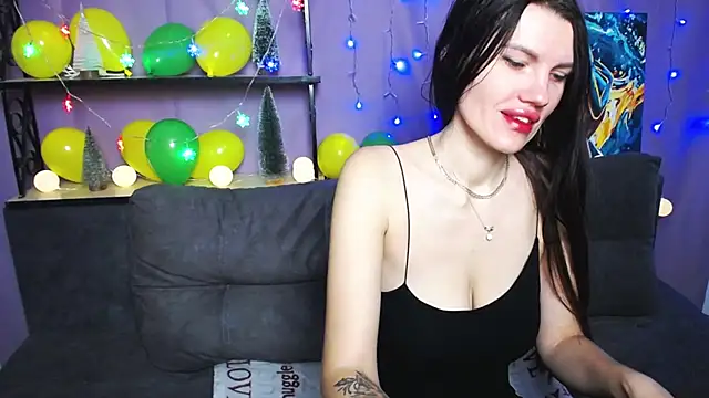 Snapshot of MilaLoona chatting on January 2025 06:56:01 AM MilaLoona online show from January 2025 06:56:01 AM