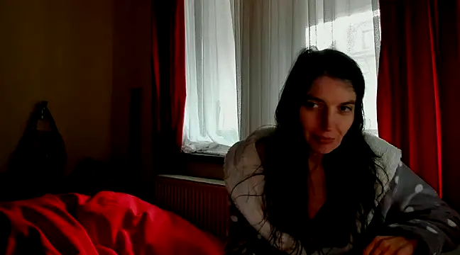 Snapshot of AliceisHome chatting on January 2025 01:47:01 PM AliceisHome online show from January 2025 01:47:01 PM