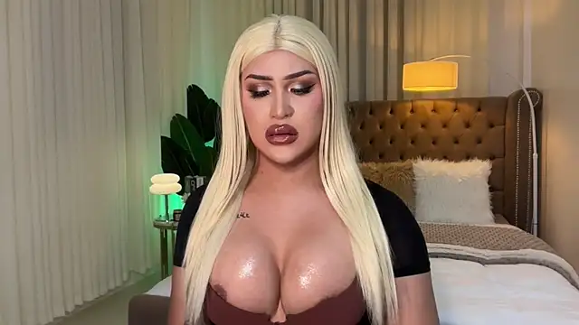 Snapshot of Your_Majesty_Tyra chatting on January 2025 10:06:02 AM Your Majesty Tyra online show from January 2025 10:06:02 AM