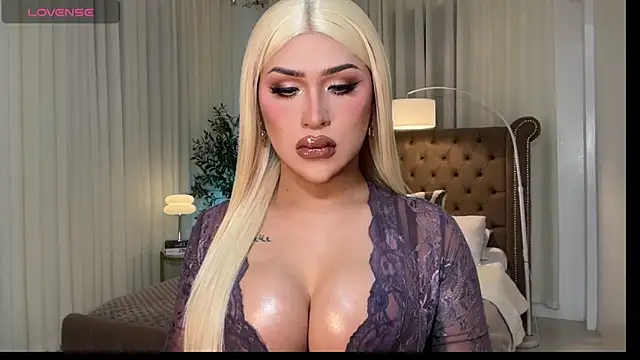 Snapshot of Your_Majesty_Tyra chatting on March 2026 05:11:01 AM Your Majesty Tyra online show from March 2026 05:11:01 AM