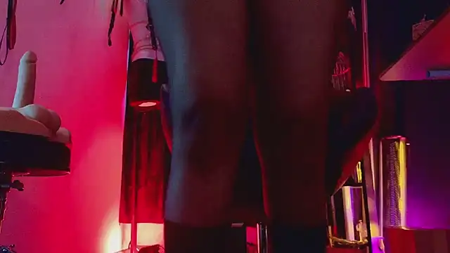 PerlaDivaio online show from February 2026 11:59:01 AM