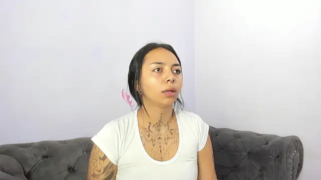 Snapshot of miss_soffi_ chatting on April 2026 12:10:01 PM miss soffi online show from April 2026 12:10:01 PM