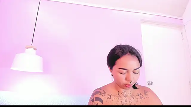 Snapshot of miss_soffi_ chatting on May 2026 06:26:04 PM miss soffi online show from May 2026 06:26:04 PM