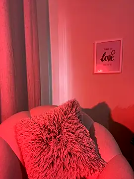 Snapshot of loolla_23 chatting on September 2025 08:32:02 PM loolla 23 online show from September 2025 08:32:02 PM