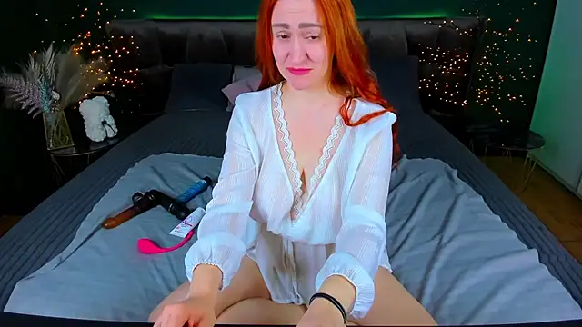 Snapshot of Kamilla_Hot chatting on October 2025 05:43:02 AM Kamilla Hot online show from October 2025 05:43:02 AM