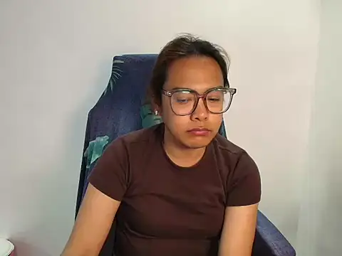 Snapshot of Your_PrettyGirlxxx chatting on March 2026 11:47:02 AM Your PrettyGirlxxx online show from March 2026 11:47:02 AM