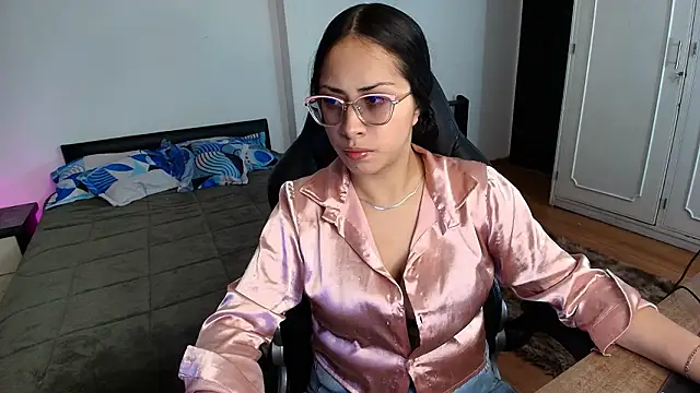 Snapshot of yesie_hot chatting on March 2026 01:32:01 AM yesie hot online show from March 2026 01:32:01 AM