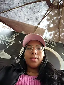 Snapshot of SheenaBrooke chatting on February 2026 05:05:01 AM SheenaBrooke online show from February 2026 05:05:01 AM