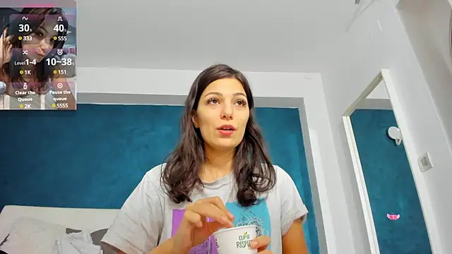 Anna Lewis online show from February 2025 08:25:02 PM