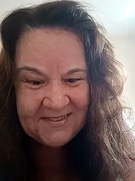 Yaya Mineira online show from March 2025 01:19:02 PM