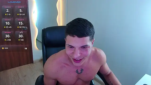 Snapshot of harrisoncuper chatting on July 2026 08:59:01 PM harrisoncuper online show from July 2026 08:59:01 PM