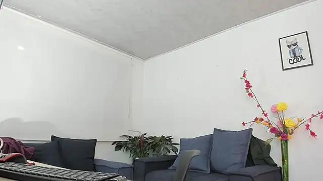 alicia rouusel online show from November 2025 12:32:01 AM