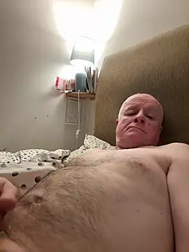 Snapshot of locallad88 chatting on January 2025 11:13:02 PM locallad88 online show from January 2025 11:13:02 PM