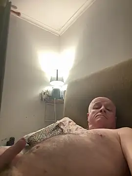 Snapshot of locallad88 chatting on October 2025 10:45:01 PM locallad88 online show from October 2025 10:45:01 PM