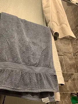 KcCumz19 online show from December 2025 10:28:02 PM