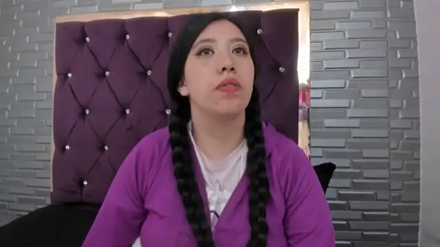 Snapshot of AntoneellaF chatting on March 2025 08:53:01 AM AntoneellaF online show from March 2025 08:53:01 AM