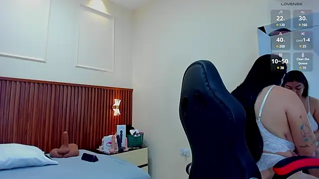 MAGIEVANS1 online show from February 2025 12:25:02 PM