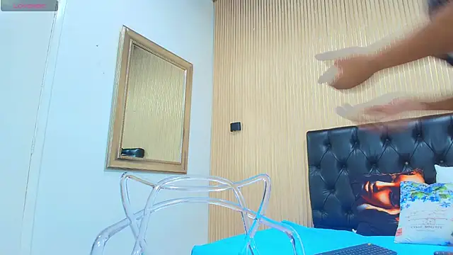 Snapshot of _Valeria_Brown chatting on January 2026 08:55:01 PM Valeria Brown online show from January 2026 08:55:01 PM