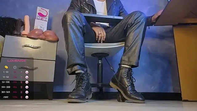 Snapshot of TomLover_12 chatting on March 2026 11:56:02 PM TomLover 12 online show from March 2026 11:56:02 PM