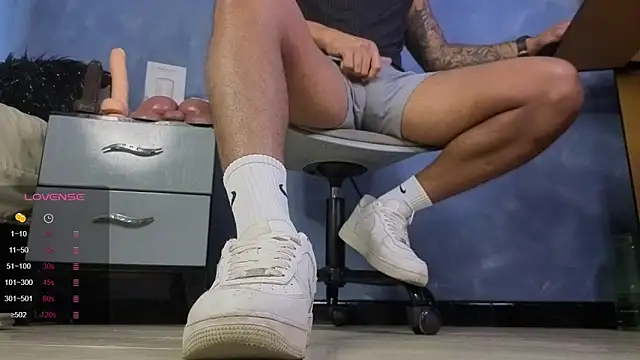 Snapshot of TomLover_12 chatting on March 2026 08:12:02 PM TomLover 12 online show from March 2026 08:12:02 PM