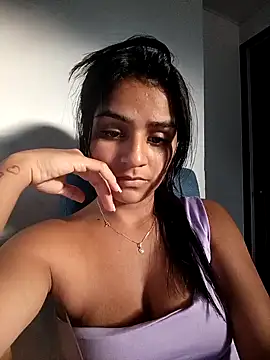 AnnRosse18 online show from February 2025 10:23:02 PM