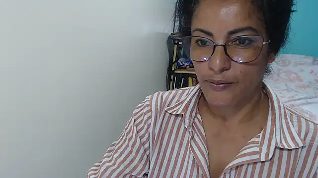 kateleyagrey online show from December 2025 09:20:02 PM