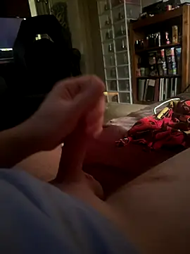 whitestroker online show from October 2025 05:23:02 PM