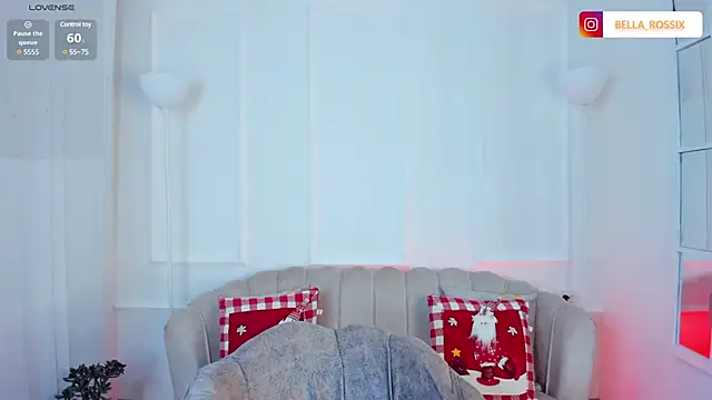 Snapshot of BellaRossii chatting on December 2024 01:59:02 AM BellaRossii online show from December 2024 01:59:02 AM