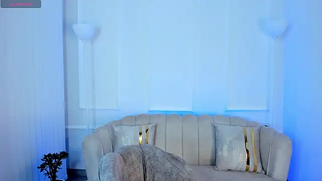 BellaRossii online show from December 2024 11:03:01 PM