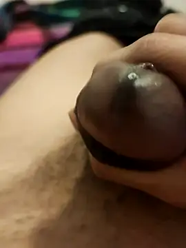 PepeCharlie27 online show from April 2026 01:41:01 PM