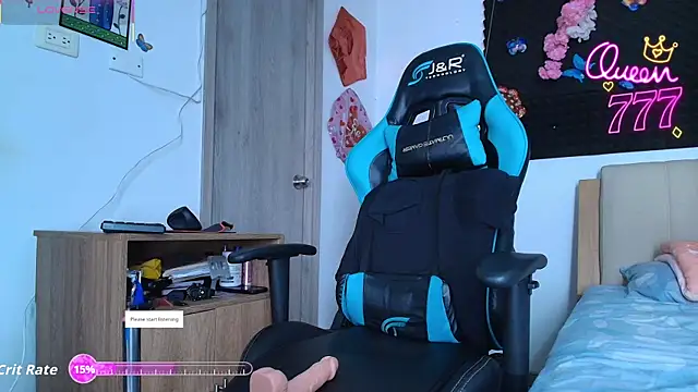 Hot Brunette34 online show from February 2026 02:13:02 AM