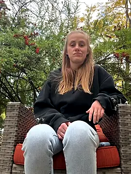 ClumsyLink online show from November 2025 11:38:01 PM