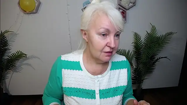 Snapshot of BlondyLeeBest chatting on March 2026 07:52:01 PM BlondyLeeBest online show from March 2026 07:52:01 PM