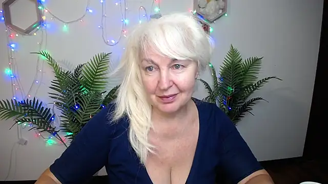 Snapshot of BlondyLeeBest chatting on March 2026 07:30:01 PM BlondyLeeBest online show from March 2026 07:30:01 PM