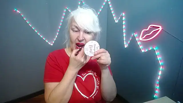 Snapshot of BlondyLeeBest chatting on April 2026 06:23:01 PM BlondyLeeBest online show from April 2026 06:23:01 PM