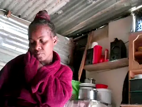 Snapshot of hairybushpussyxx1 chatting on December 2024 07:58:01 AM hairybushpussyxx1 online show from December 2024 07:58:01 AM