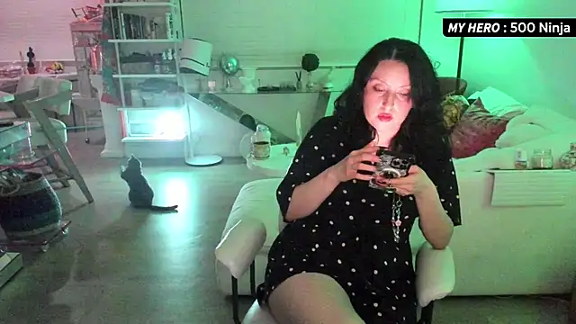 Snapshot of Vesaaa chatting on October 2025 06:01:02 AM Vesaaa online show from October 2025 06:01:02 AM