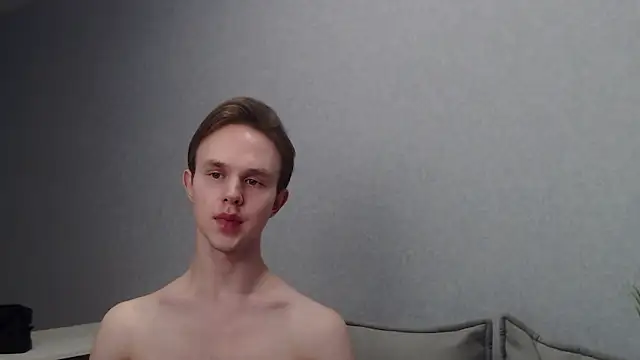 Snapshot of MartinMendez chatting on February 2025 07:14:02 PM MartinMendez online show from February 2025 07:14:02 PM