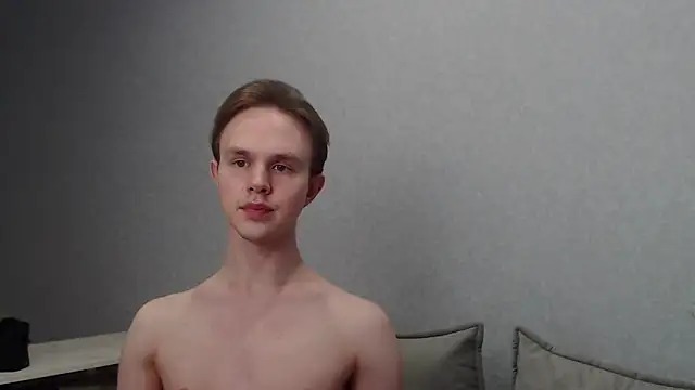 Snapshot of MartinMendez chatting on February 2025 04:14:02 PM MartinMendez online show from February 2025 04:14:02 PM