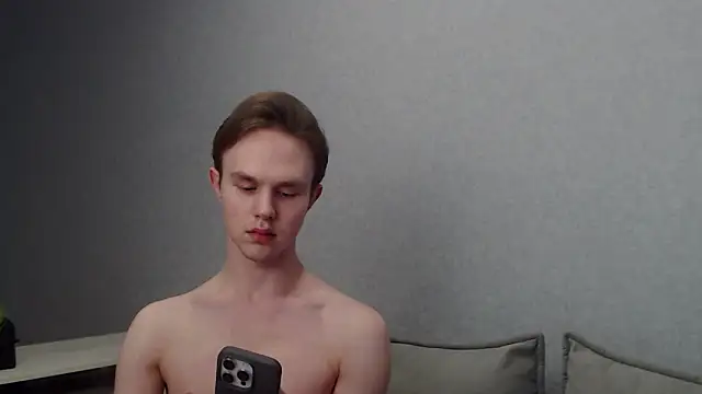 Snapshot of MartinMendez chatting on February 2025 12:11:01 PM MartinMendez online show from February 2025 12:11:01 PM