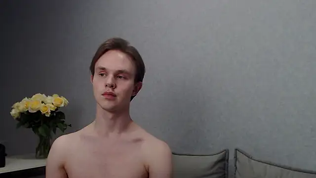 Snapshot of MartinMendez chatting on February 2025 06:54:01 PM MartinMendez online show from February 2025 06:54:01 PM