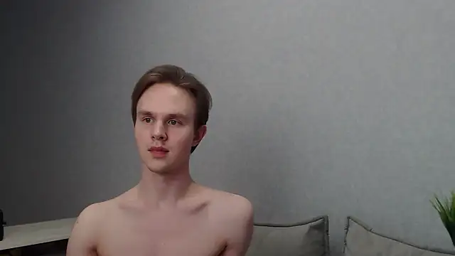 Snapshot of MartinMendez chatting on February 2025 06:24:02 PM MartinMendez online show from February 2025 06:24:02 PM