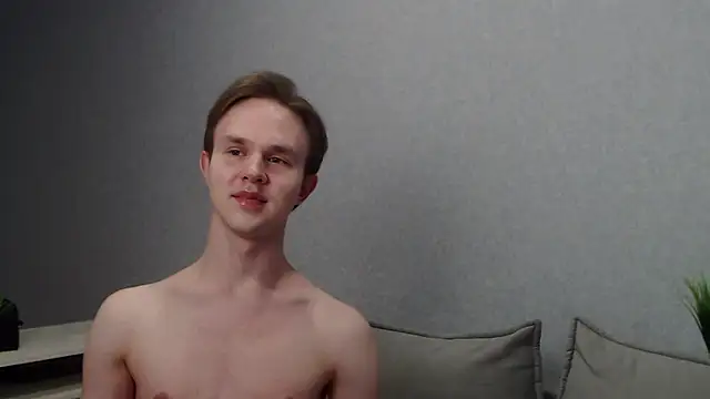 Snapshot of MartinMendez chatting on February 2025 03:47:01 PM MartinMendez online show from February 2025 03:47:01 PM