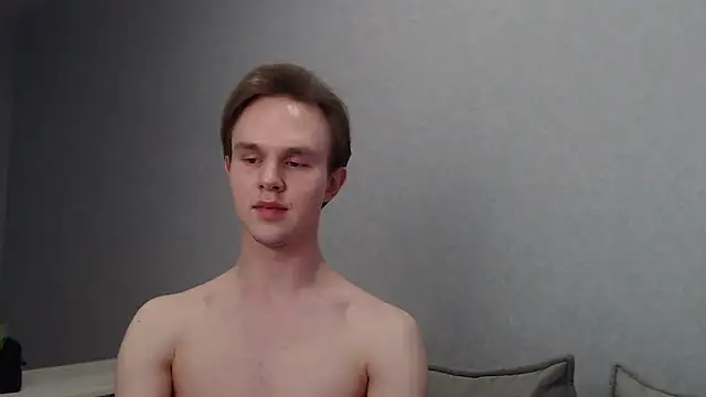 Snapshot of MartinMendez chatting on February 2025 12:23:02 PM MartinMendez online show from February 2025 12:23:02 PM