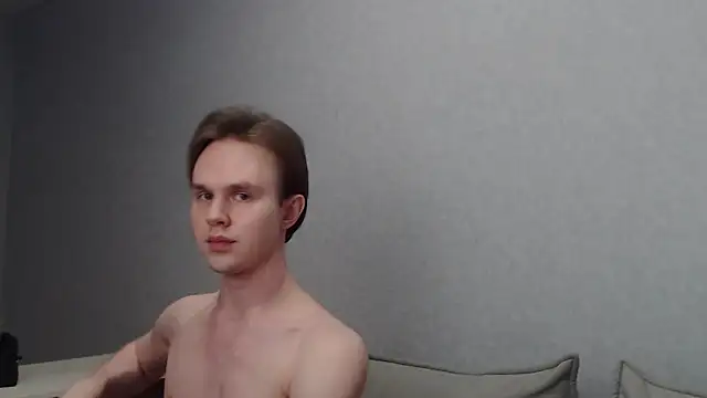 Snapshot of MartinMendez chatting on February 2025 03:37:02 PM MartinMendez online show from February 2025 03:37:02 PM