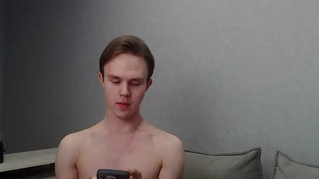 Snapshot of MartinMendez chatting on February 2025 06:53:01 PM MartinMendez online show from February 2025 06:53:01 PM